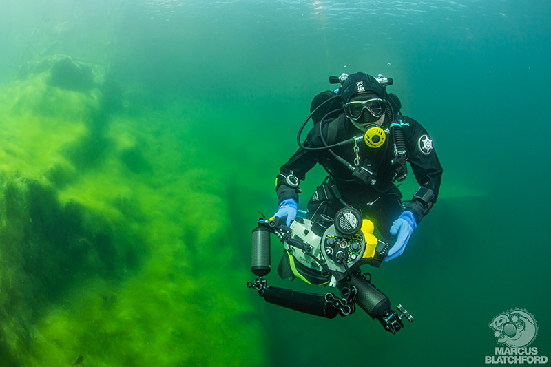 Smile behind the mask - happy diver! A big thank you to Marcus Blatchford for buddying up and shooting some behind the scenes images of the day.